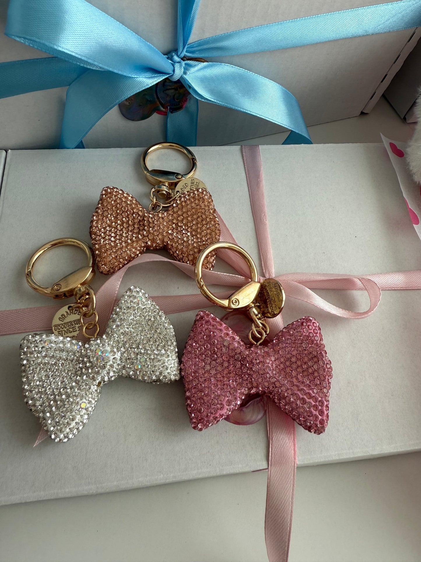 Bowty Sparkle Charm