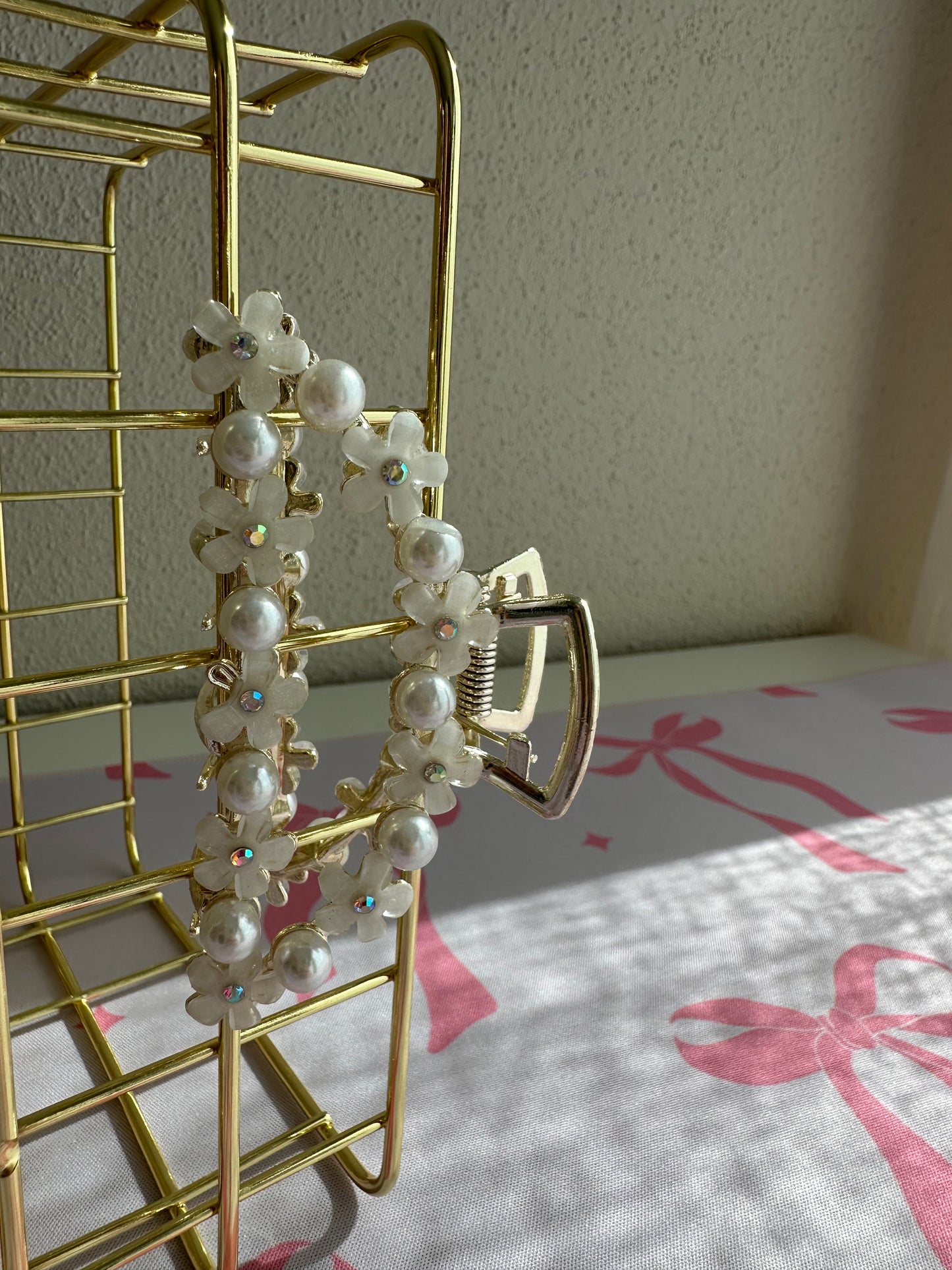 Pearl Blossom – Ein Hauch von Eleganz für dein Haar