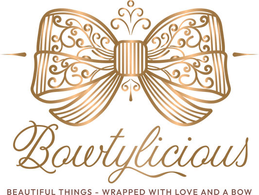 🎀 Die Philosophie von Bowtylicious – Liebevoll verpackte Glücksmomente 🎀