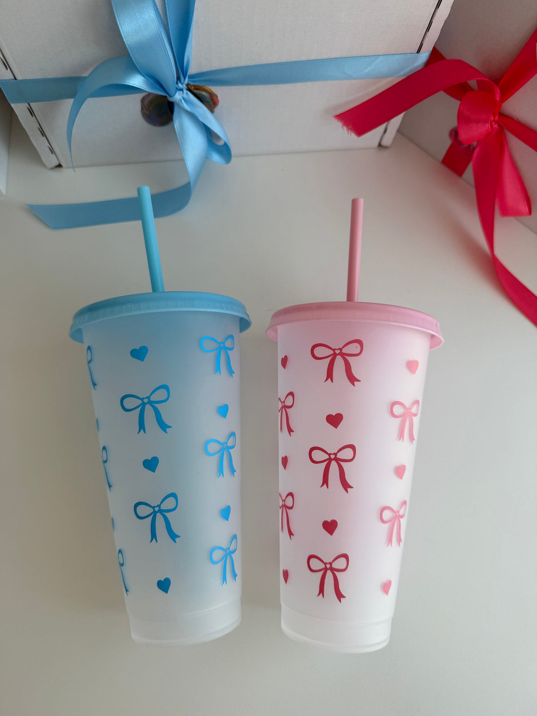 ✨ Bowtiful Cup – Der süßeste Trinkbegleiter deines Sommers ✨