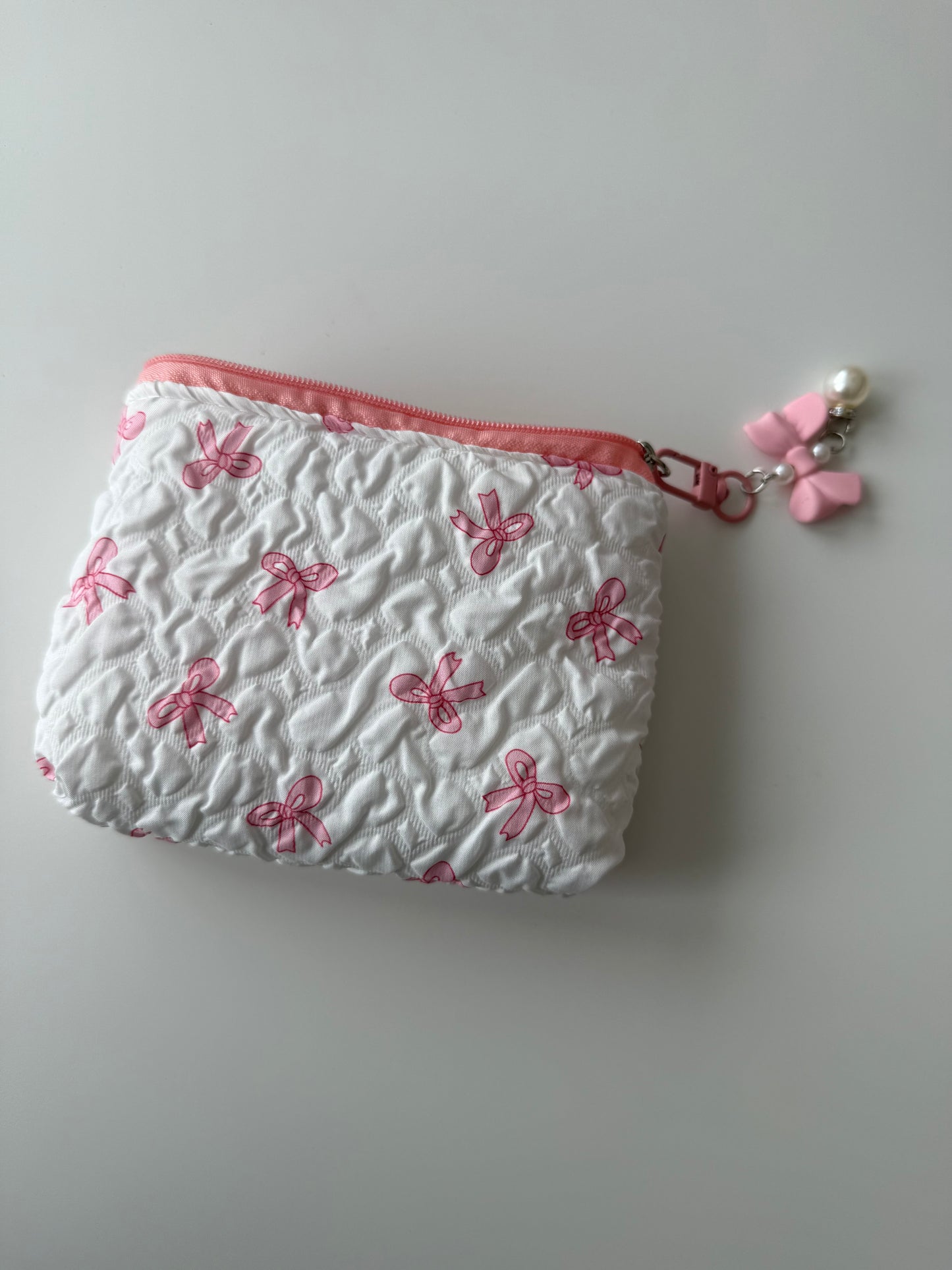 Bowty Pouch – White & Pink Edition