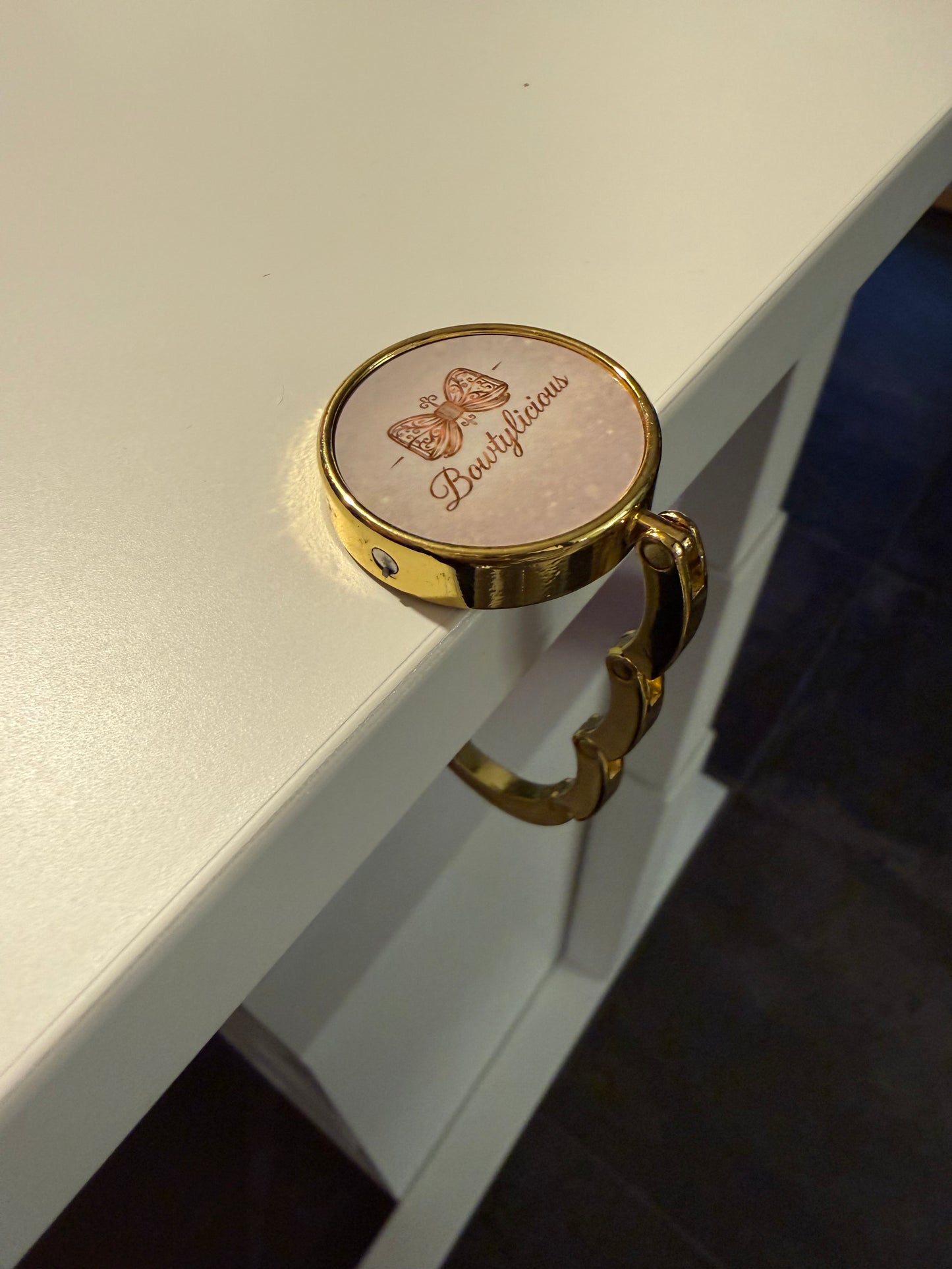 Bowty Hook – Gold Edition