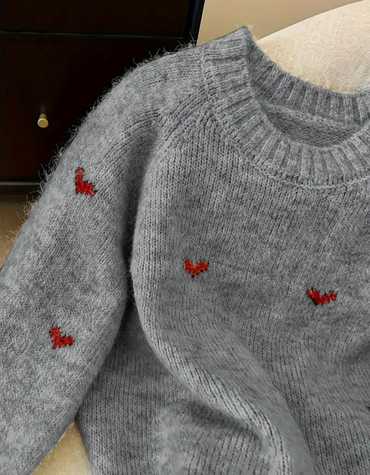 🩶 Cozy Heart Knit – Herzenswärme Edition