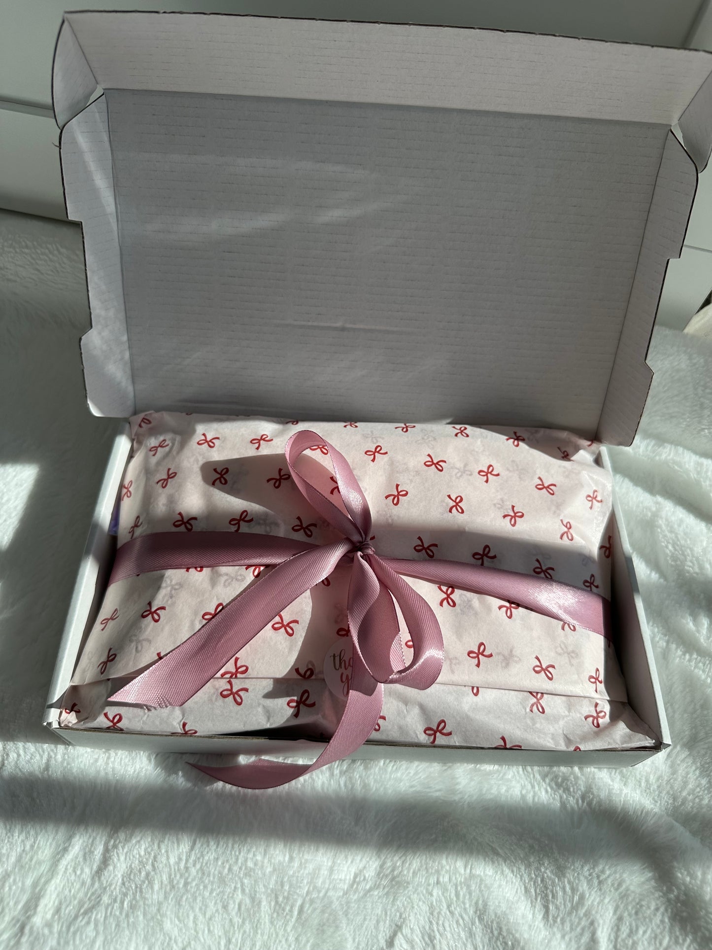 The Petite Bow Box