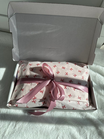 The Petite Bow Box