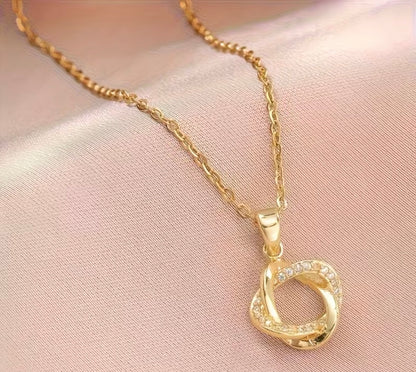 Luxe Knot Necklace