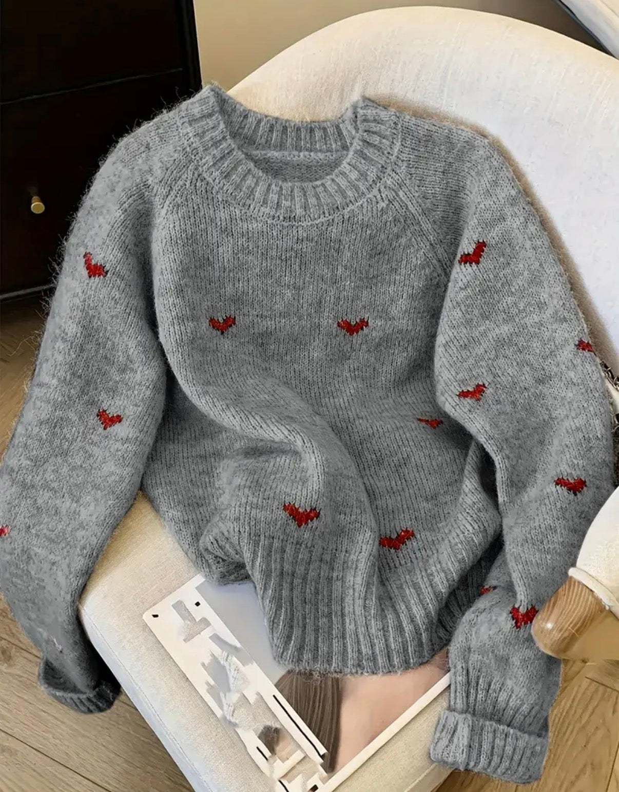🩶 Cozy Heart Knit – Herzenswärme Edition