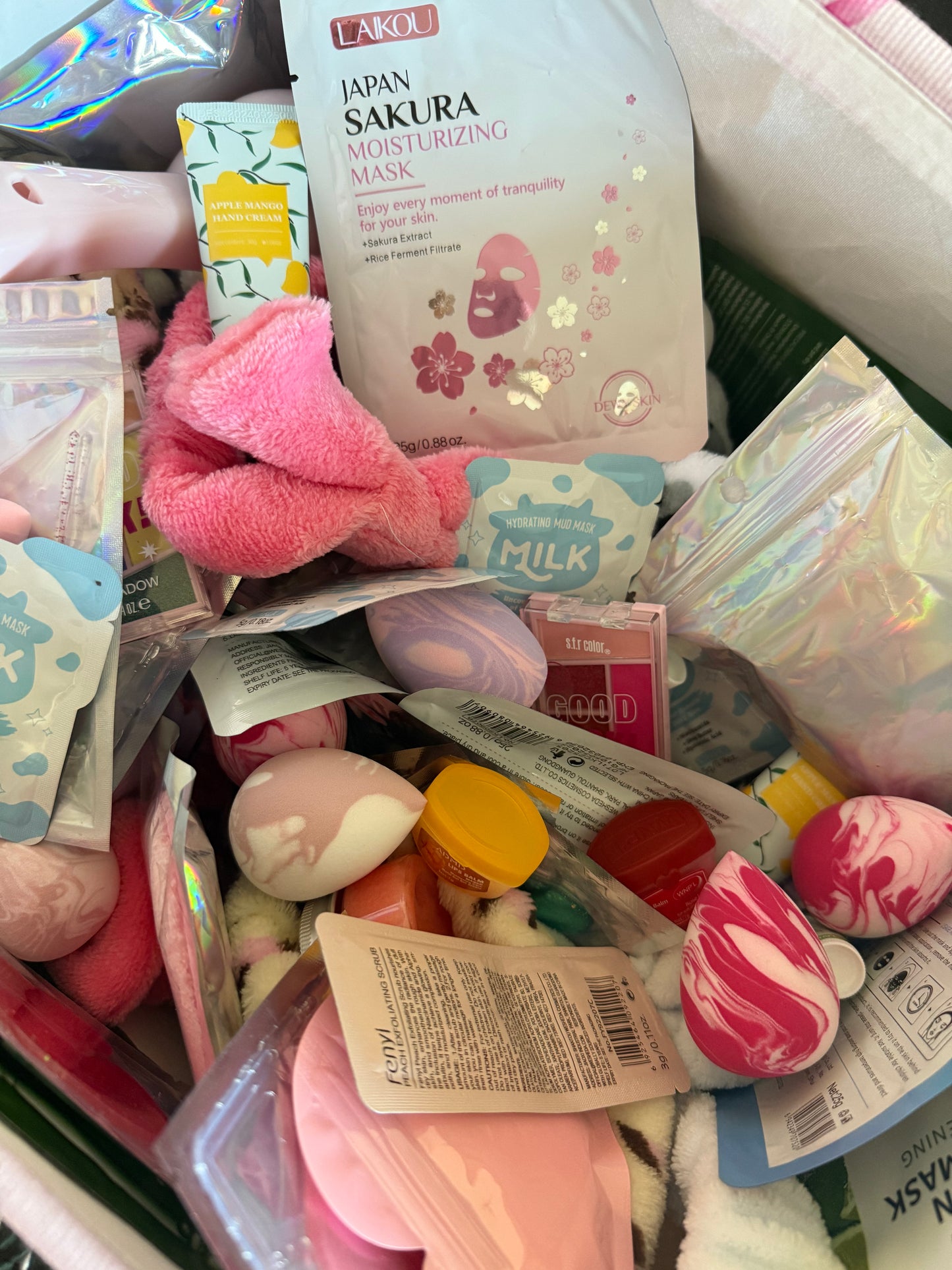 Beauty Scoops