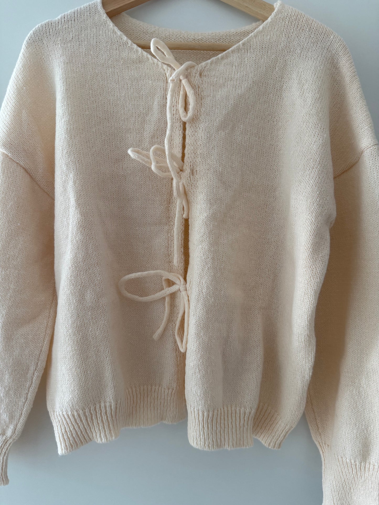 Soft Bow Knit