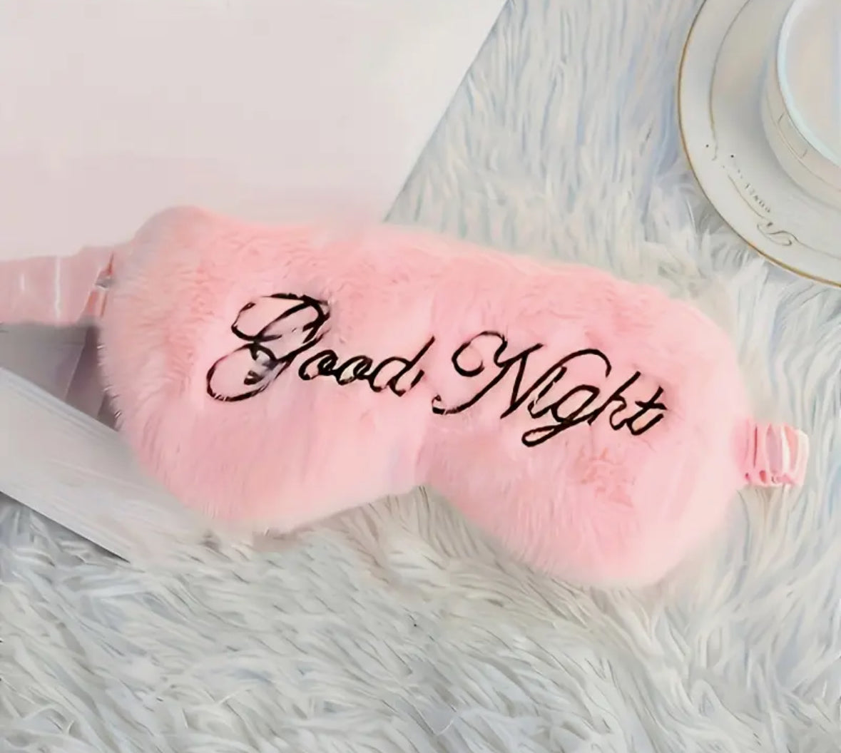 Flauschige Schlafmaske „Good Night“ – Luxuriöser Schlafkomfort